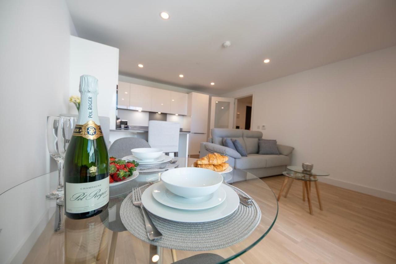 Brand New Luxury 1 Bed 2 Bath Apartment - Spa & Pool Gibraltar Ngoại thất bức ảnh