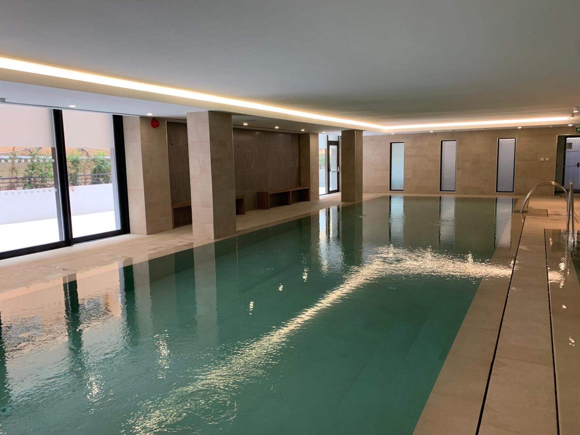 Brand New Luxury 1 Bed 2 Bath Apartment - Spa & Pool Gibraltar Ngoại thất bức ảnh